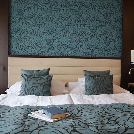 Hotell Wellamarin 4*