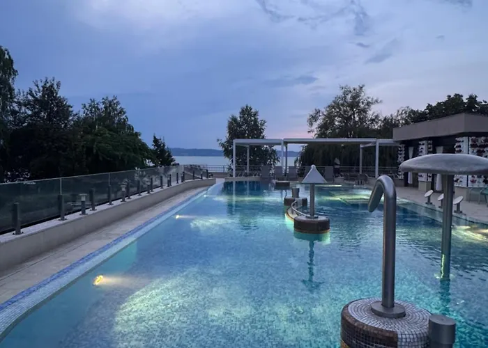 Hotell Wellamarin 4*